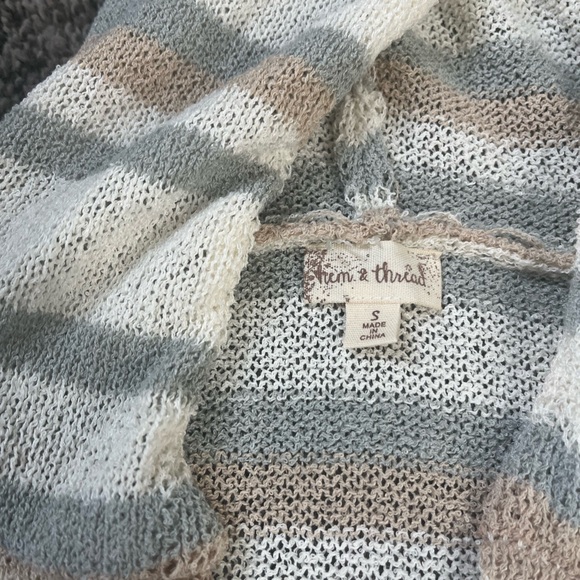 Hem & Thread Striped Hooded Sweater Lace Up Detail Women’s Small Blue Cream - Picture 2 of 3